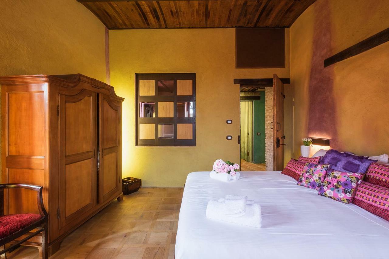 Palazzo D'Assi - Guest House Monforte dʼAlba Exterior foto
